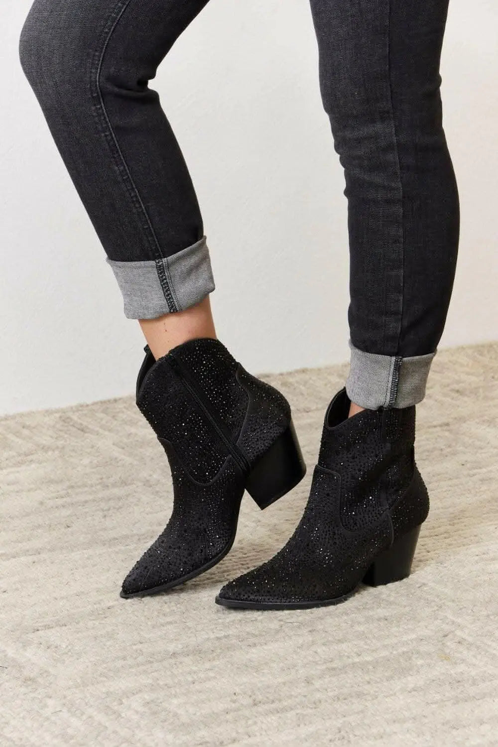 Sparkling Rhinestone Cowgirl Booties with a Touch of Glamour - Love Salve